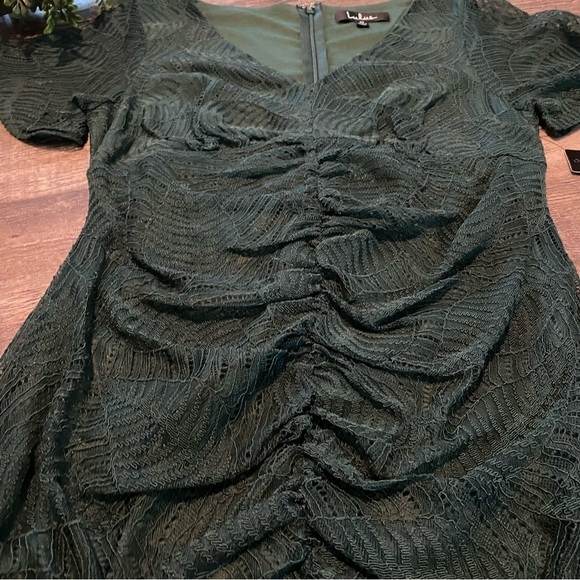 LULUS Forest Green “Harlow” Ruched Fitted Dress with Lace Overlay, NWT - Picture 6 of 16